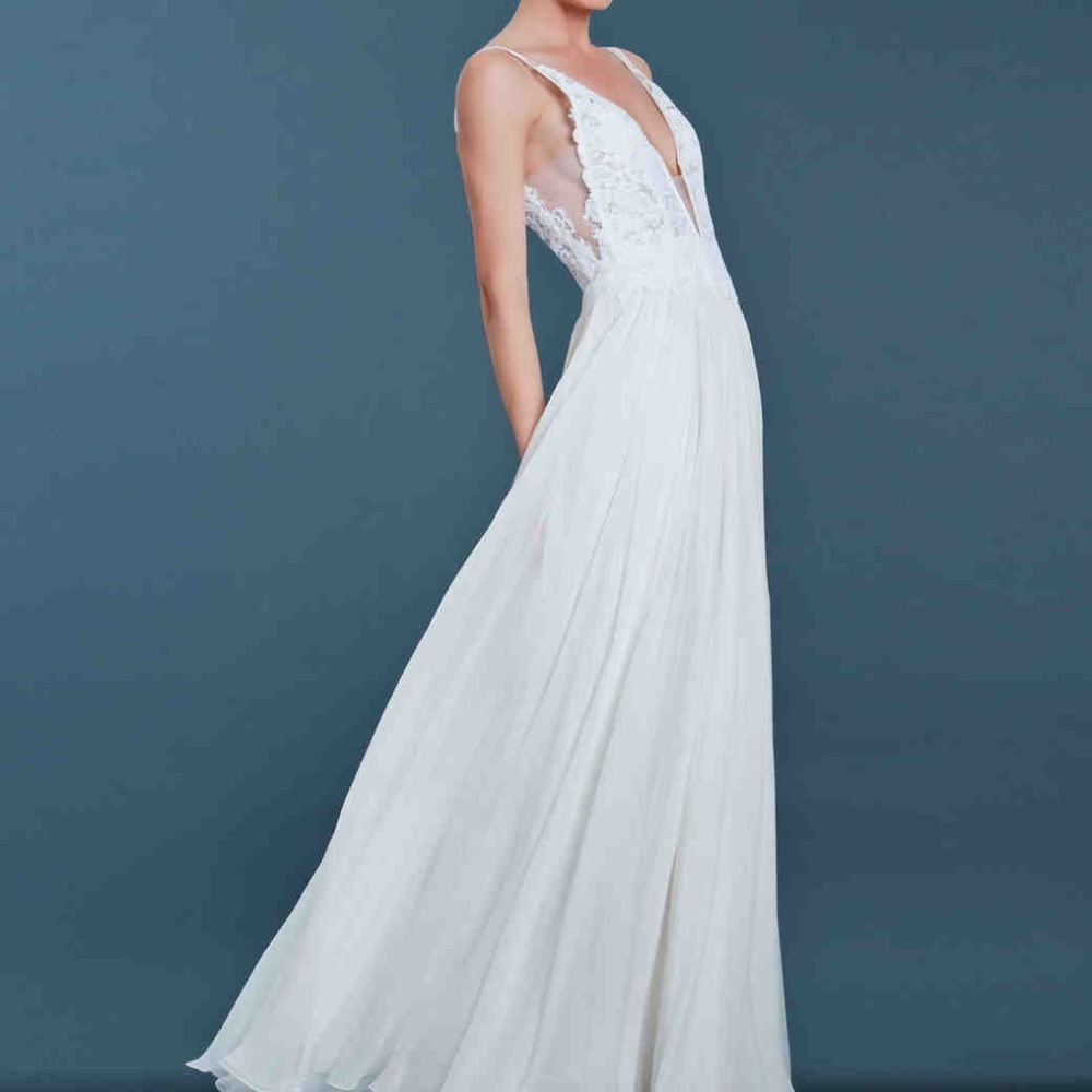 J Mendel Wedding Gown - Lightly Worn